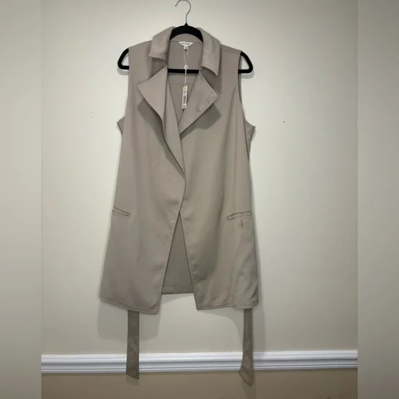 Max Studio Light Tan vest Coat - Picture 2 of 5